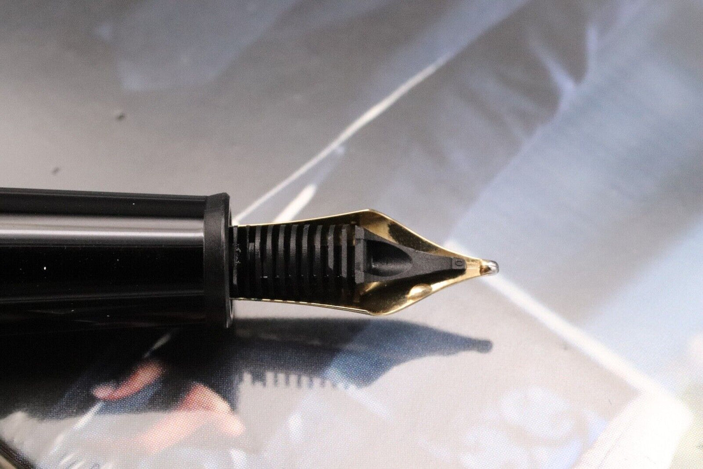 Montblanc Meisterstuck Chopin Classique 'Lang Lang' Platinum Line Fountain Pen image 3