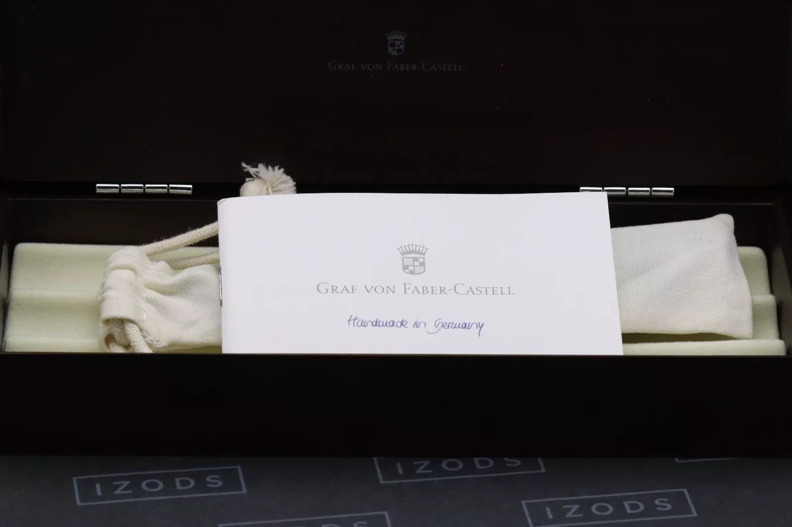 Graf von Faber-Castell Classic Pernambuco Fountain Pen image 8