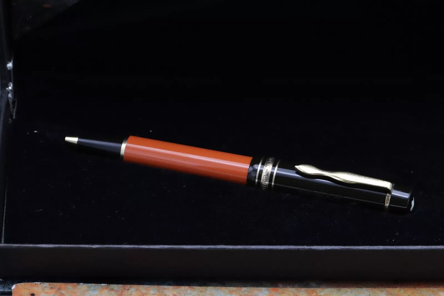 Montblanc Writers Edition Ernest Hemingway Ballpoint Pen image 6