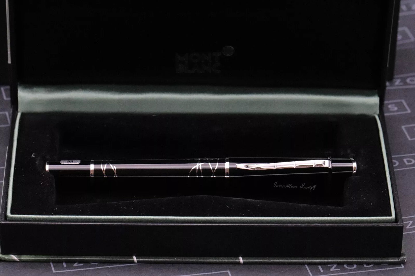 Montblanc Writers Edition Jonathan Swift Fountain Pen - UNUSED image 7
