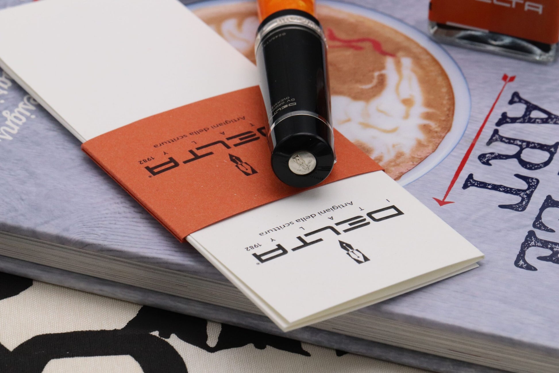 Delta DV Oversize Original Fountain Pen - 14k #8 Nib image 1