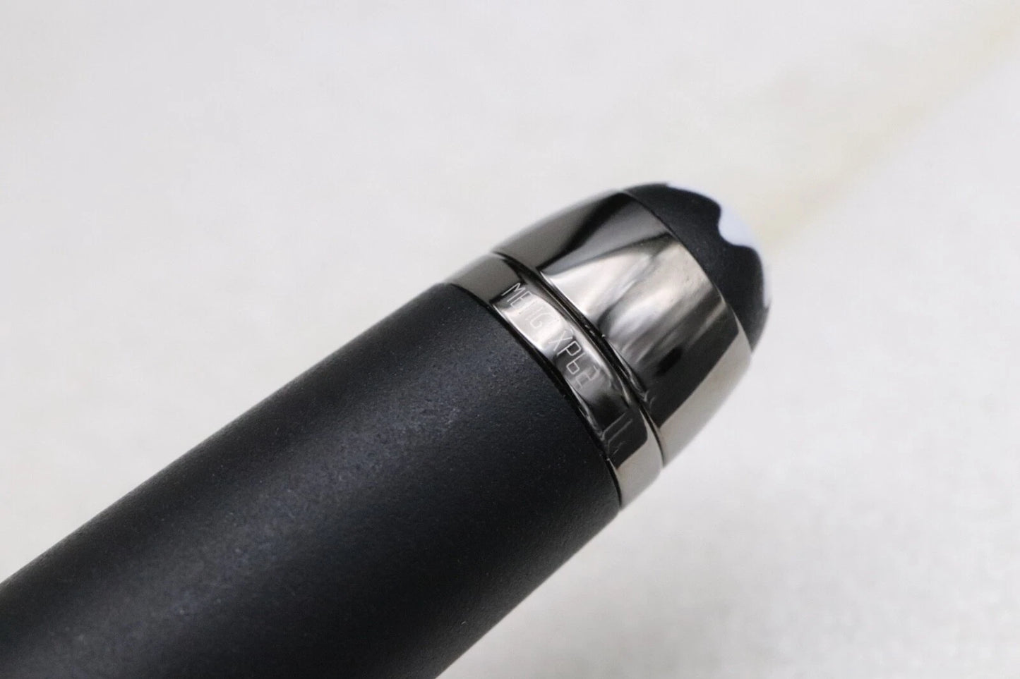 Montblanc Meisterstuck Classique Ultra Black Rollerball / Fineliner Pen image 6