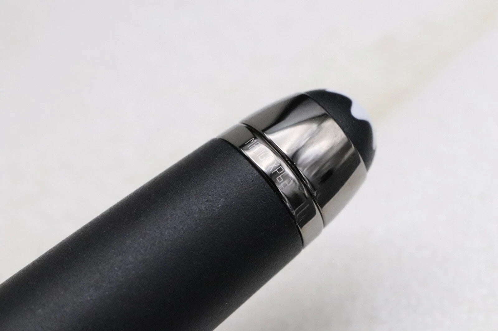 Montblanc Meisterstuck Classique Ultra Black Rollerball / Fineliner Pen image 6