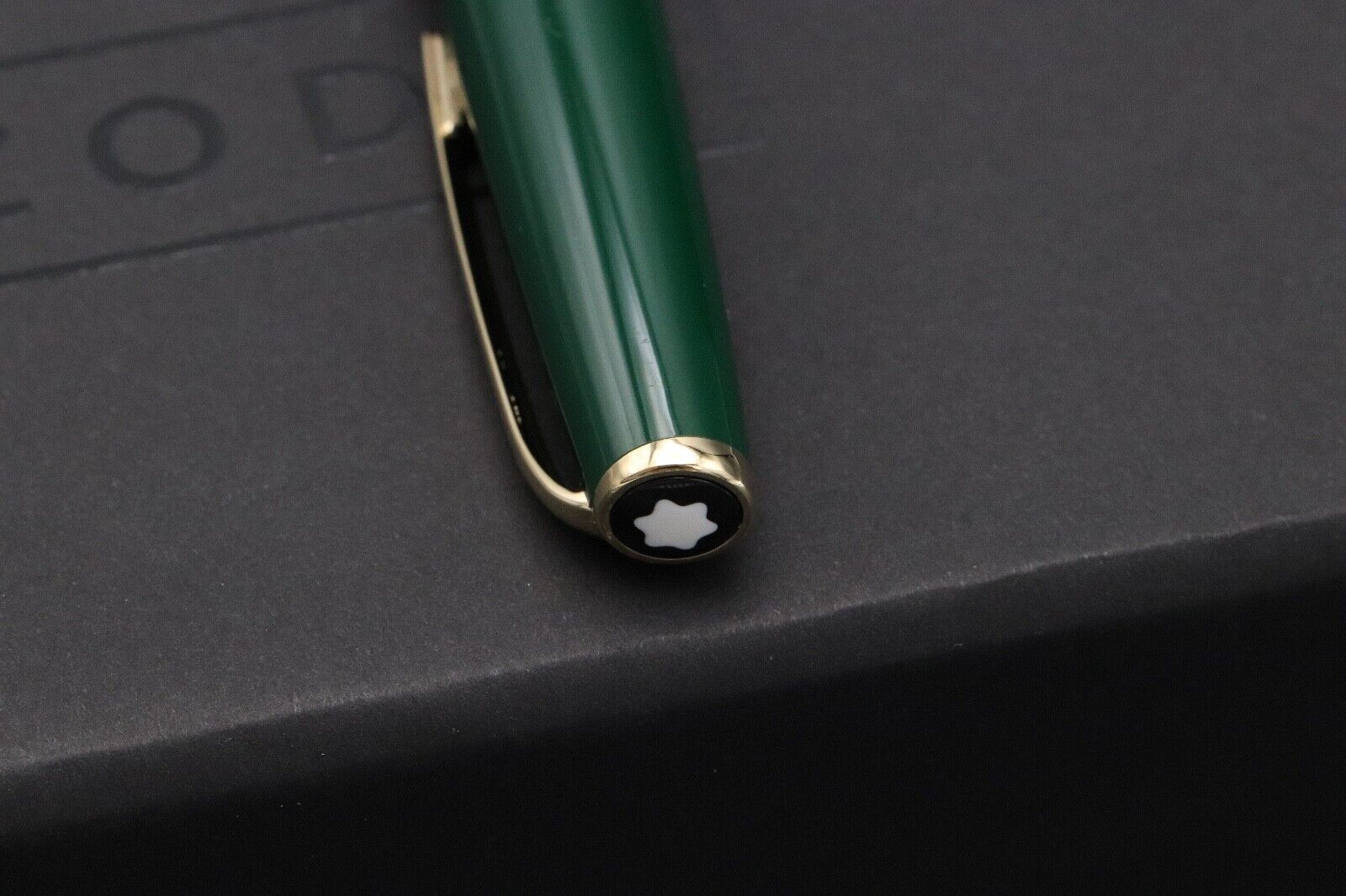 Montblanc Generation Green Rollerball / Fineliner Pen image 4