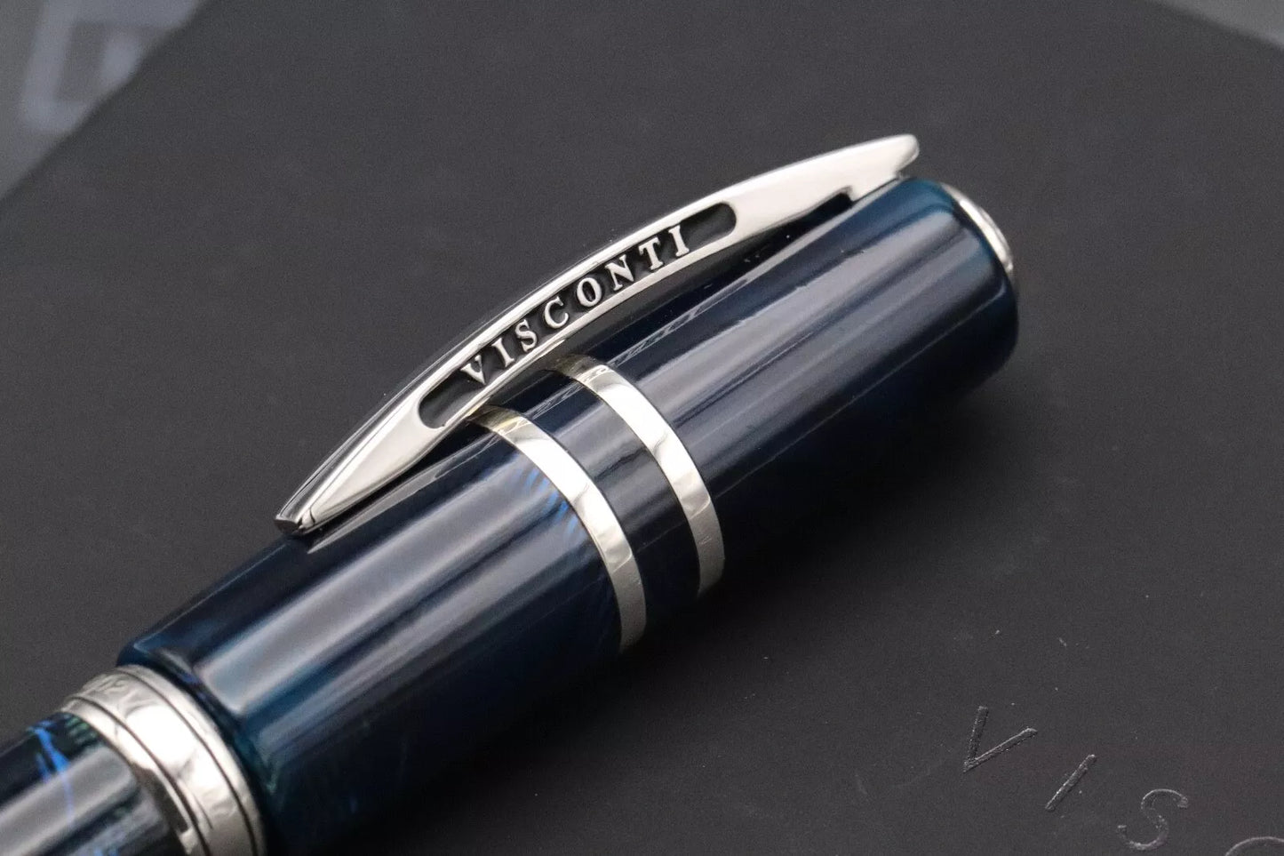 Visconti Homo Sapiens Crystal Swirl LE Fountain Pen – 23k Extra Fine image 8
