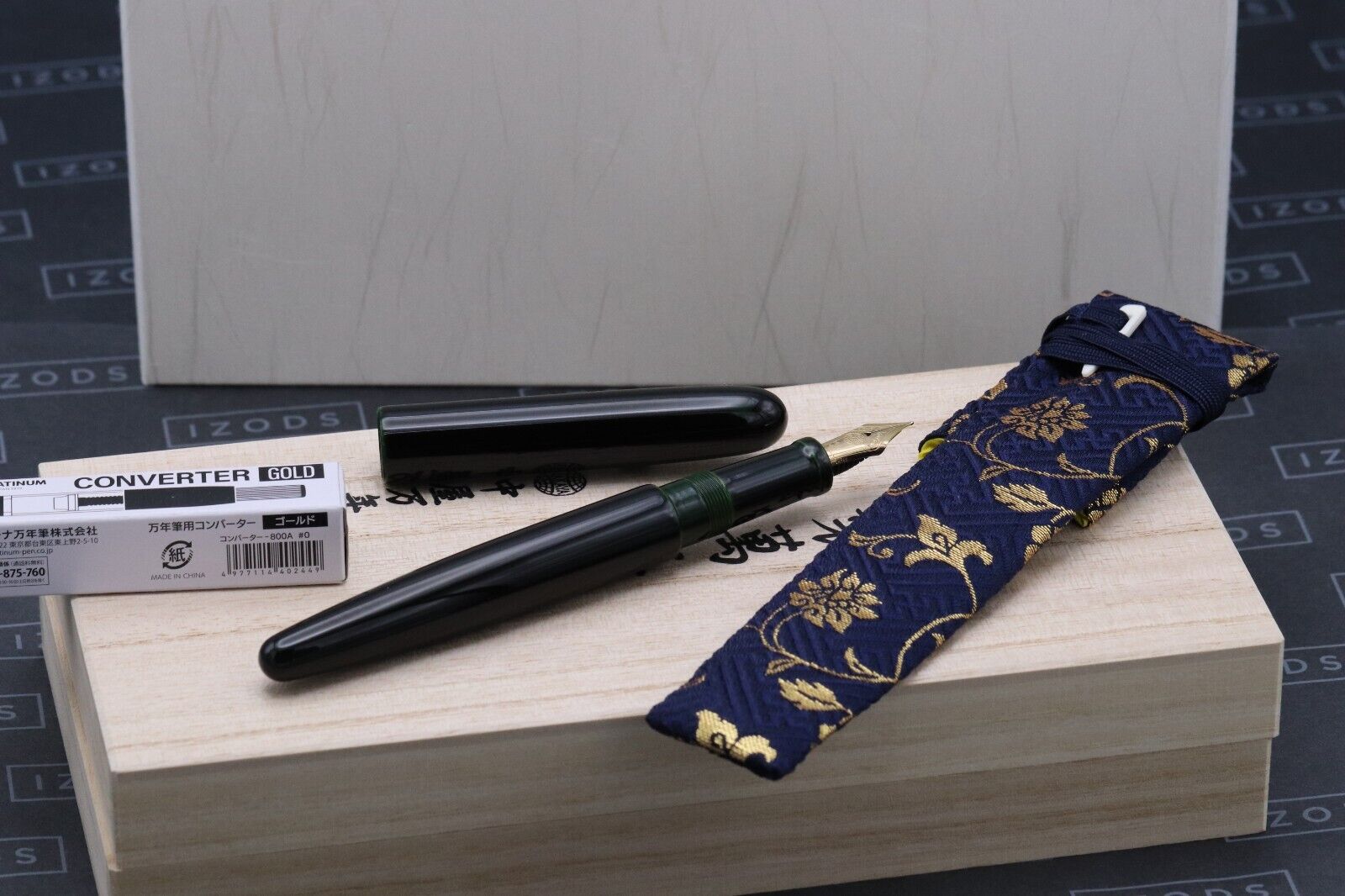 Nakaya Long Cigar Midori-Tamenuri Fountain Pen - UNUSED - Medium Nib image 0