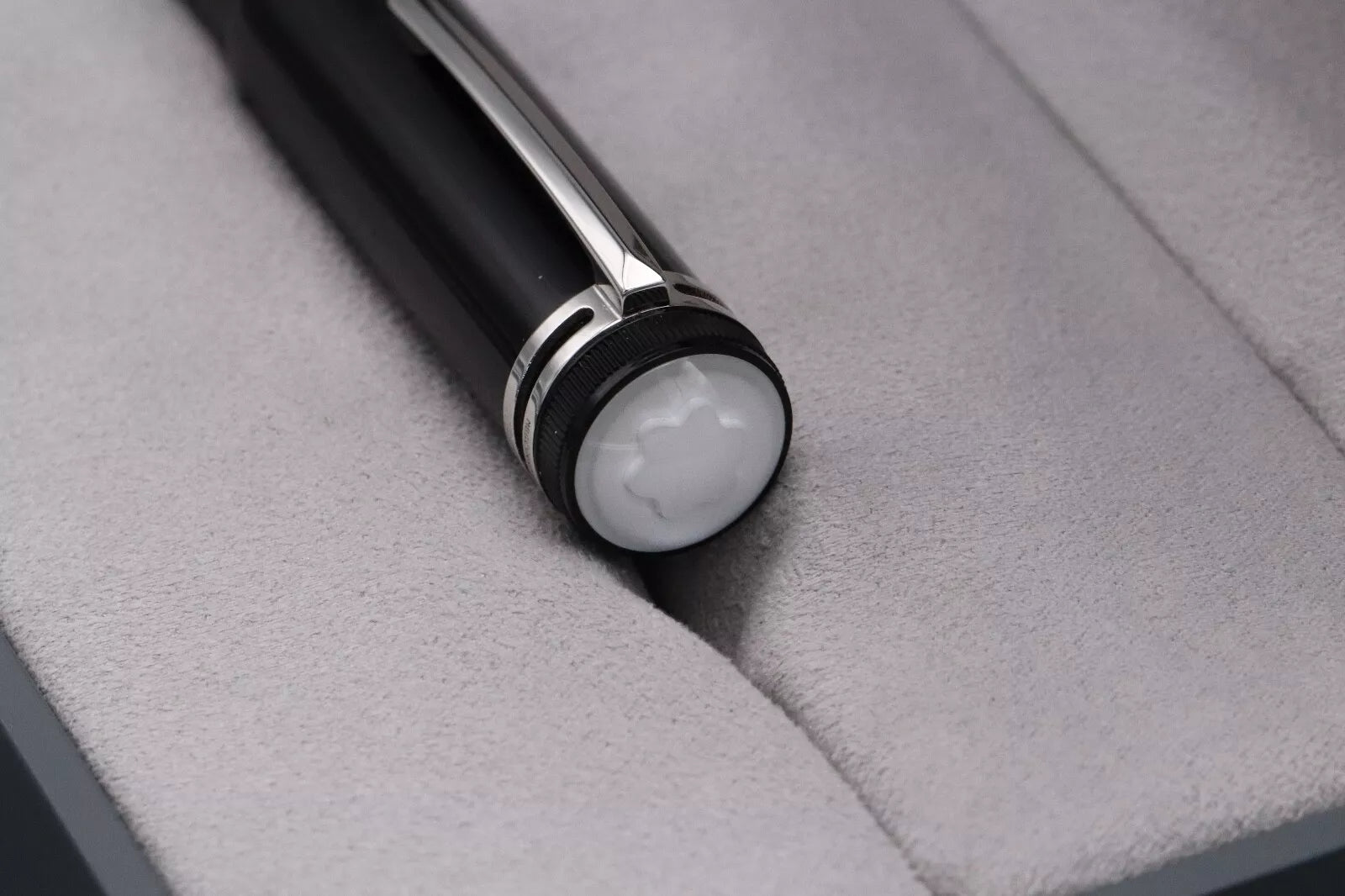 Montblanc Heritage 1912 Fountain Pen - UNUSED image 6