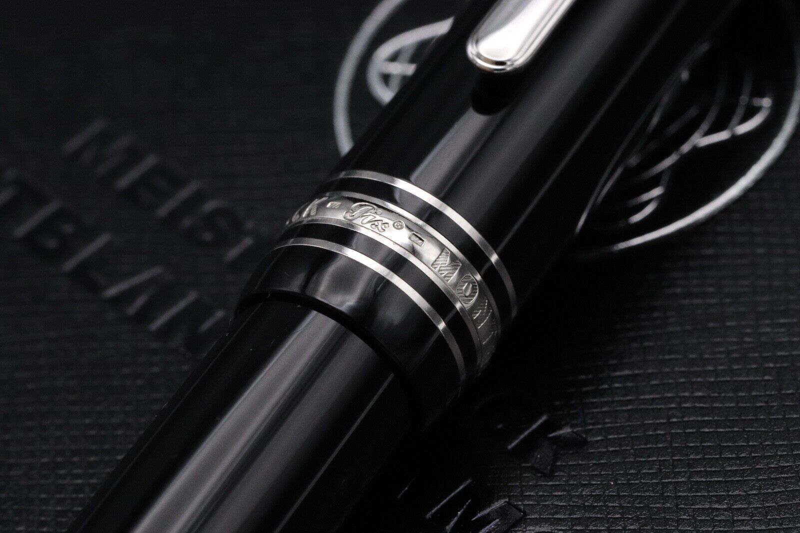 Montblanc Meisterstück 162 LeGrand Diamond Collection Rollerball / Fineliner Pen image 2