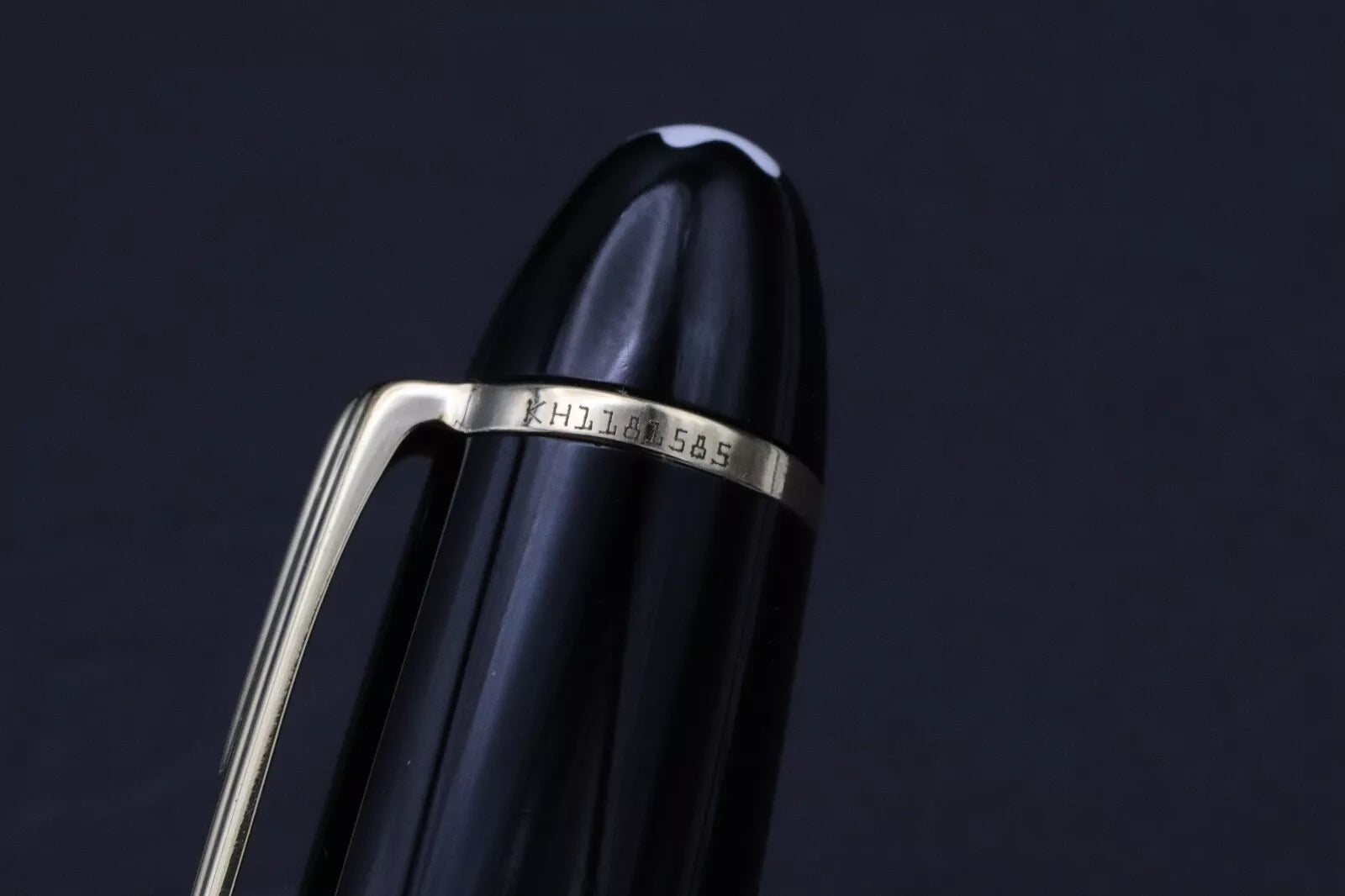 Montblanc Meisterstuck 146 LeGrand Gold-Coated Fountain Pen image 5