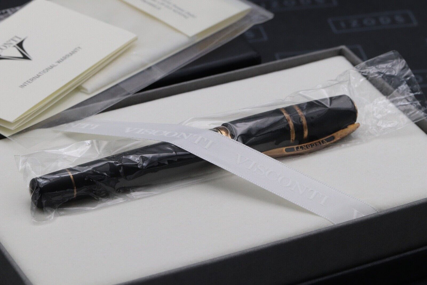 Visconti Homo Sapiens Bronze Age Fountain Pen - 18k Fine image 6