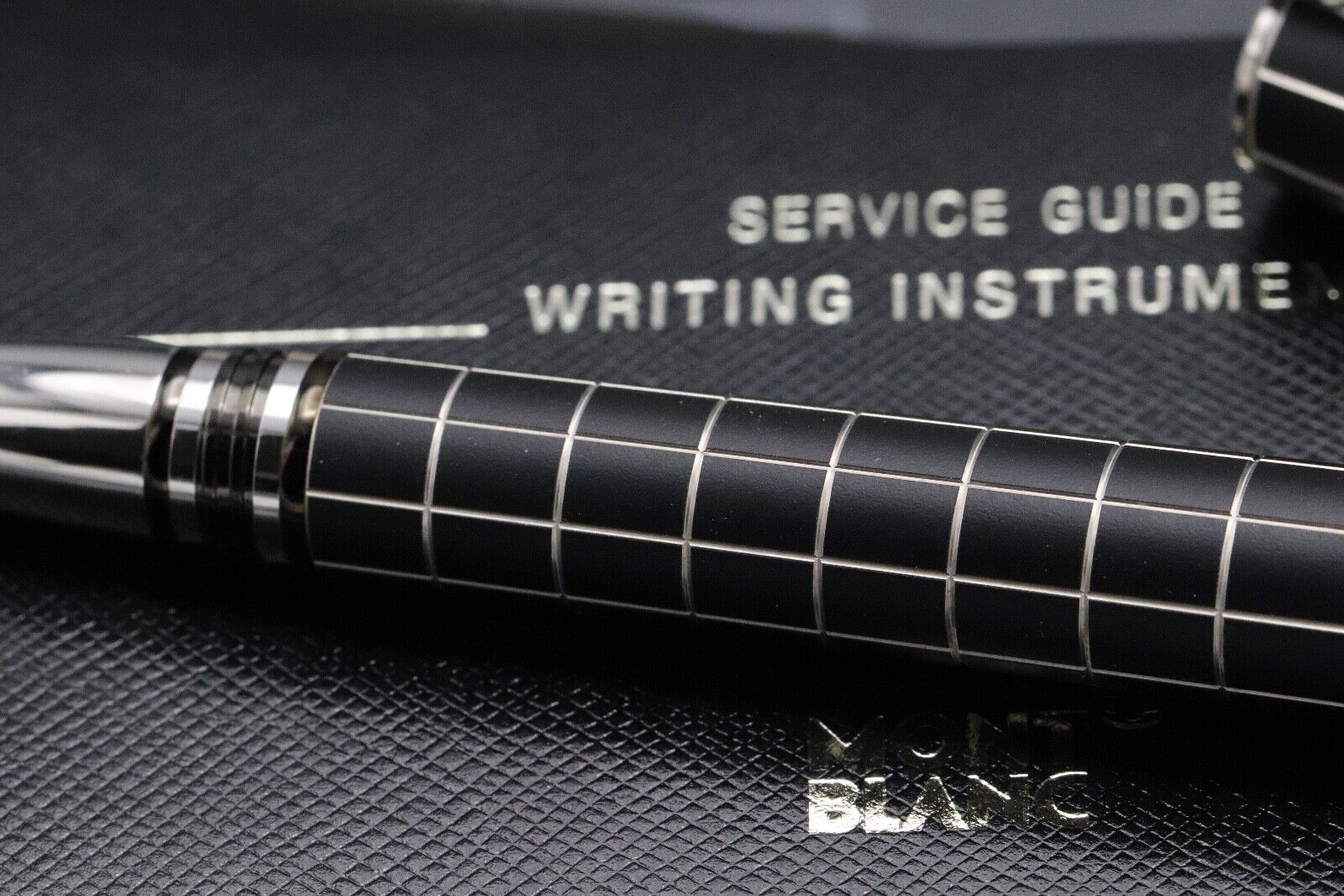 Montblanc Starwalker Rubber Platinum Fountain Pen - UNUSED image 3