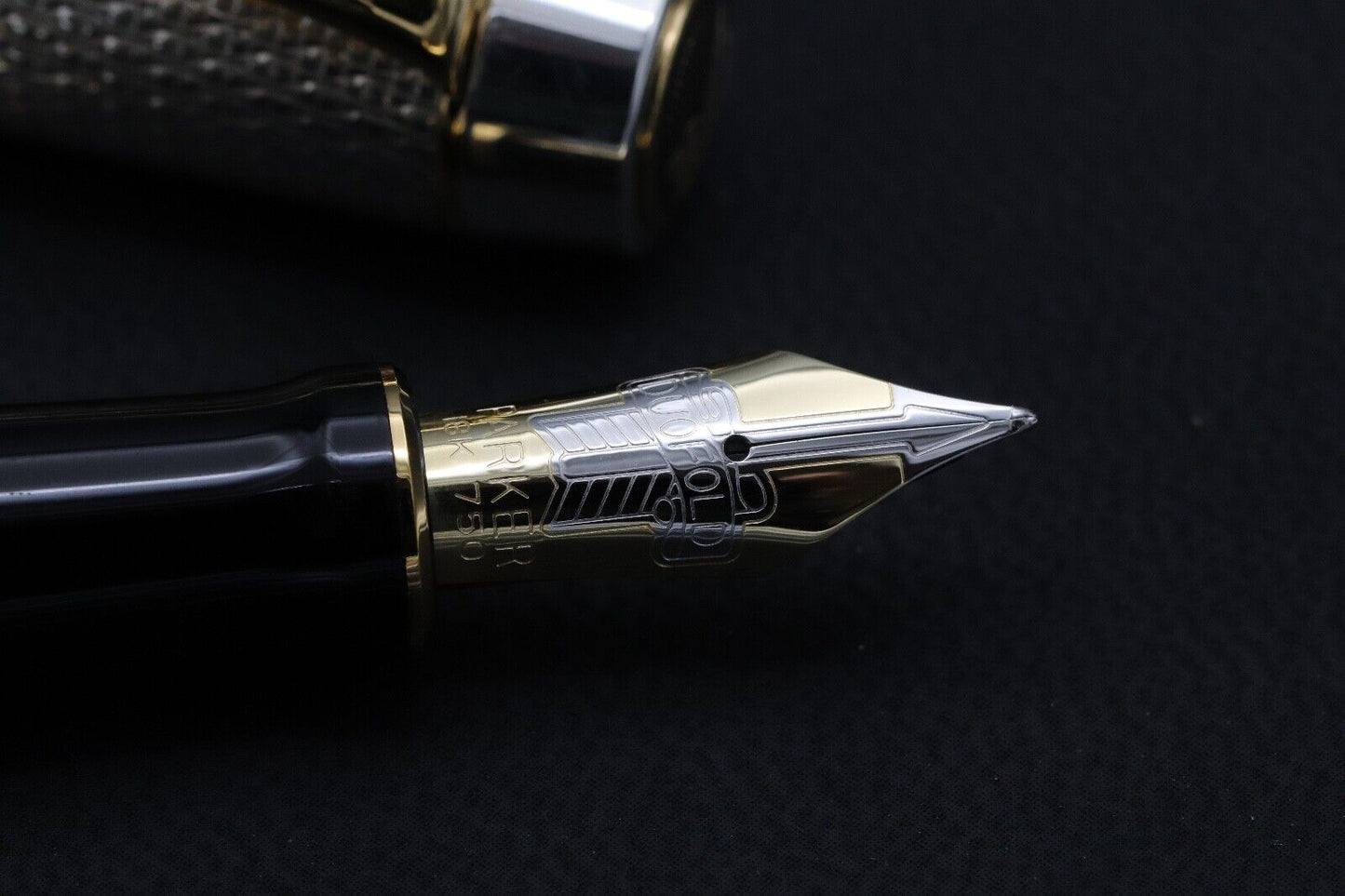 Classic Pens CP5 Parker Centennial Modern Fountain Pen - UNUSED image 2