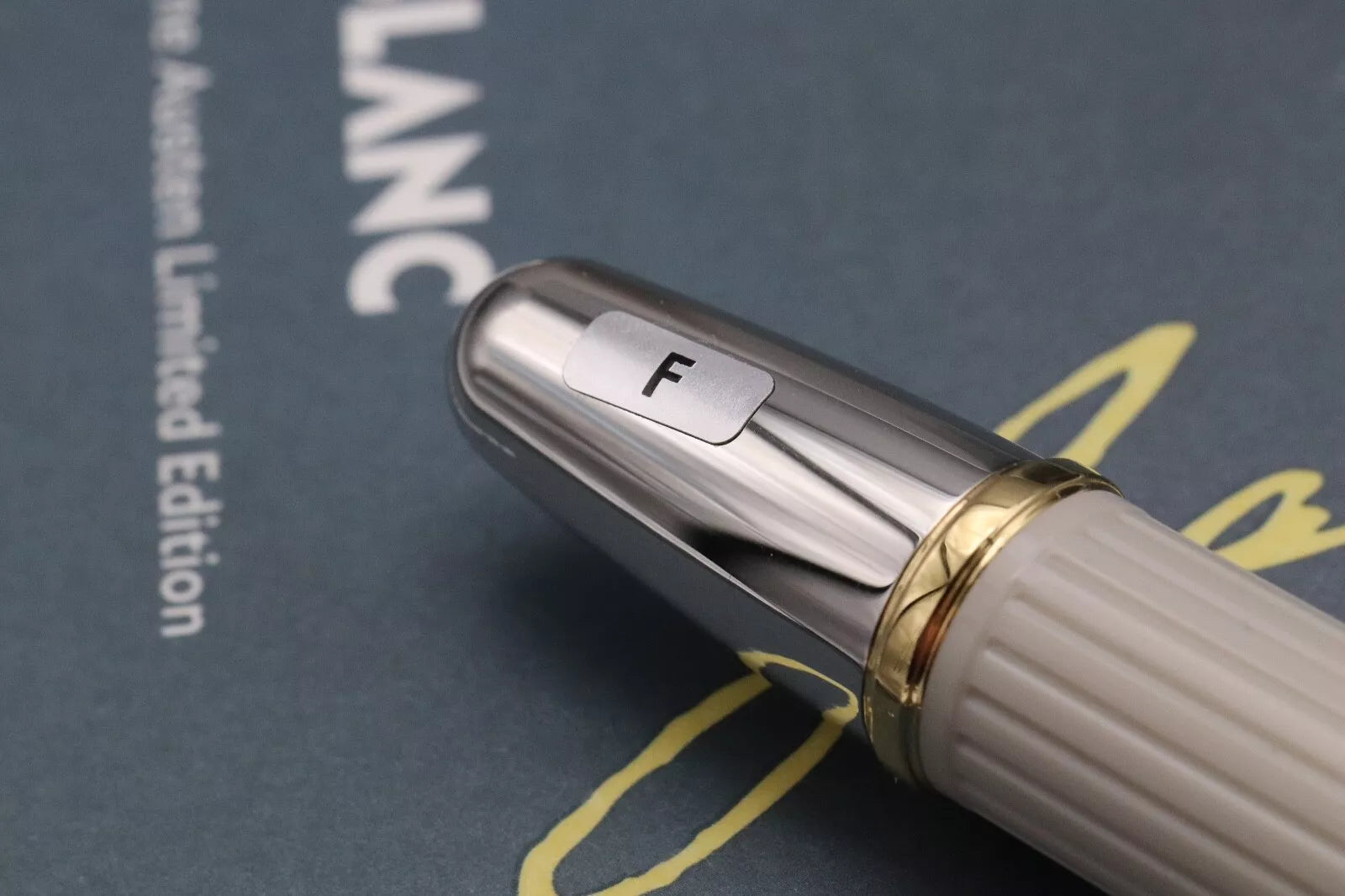 Montblanc Writers Edition Jane Austen Fountain Pen – DIPPED - Fine Nib image 7