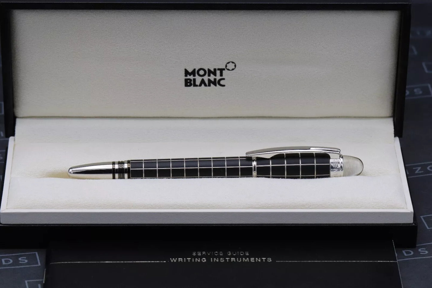 Montblanc Starwalker Rubber Platinum Fountain Pen - UNUSED image 7