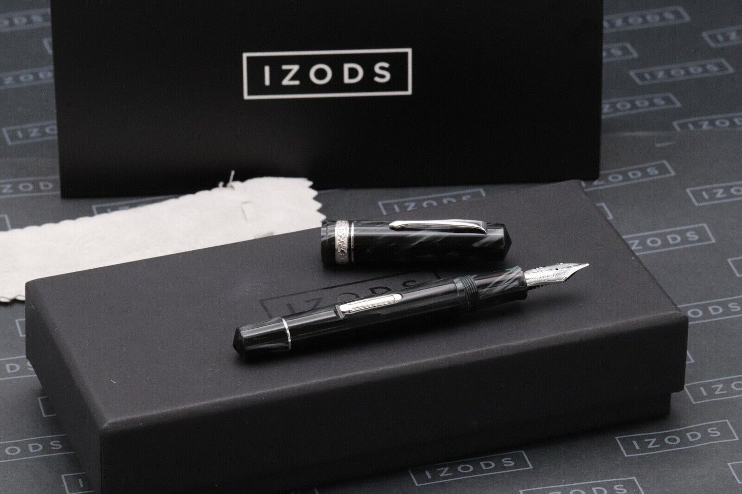 Leonardo Gioiellino Lever Filler Pearl Grey Celluloid Fountain Pen - Broad Nib image 0