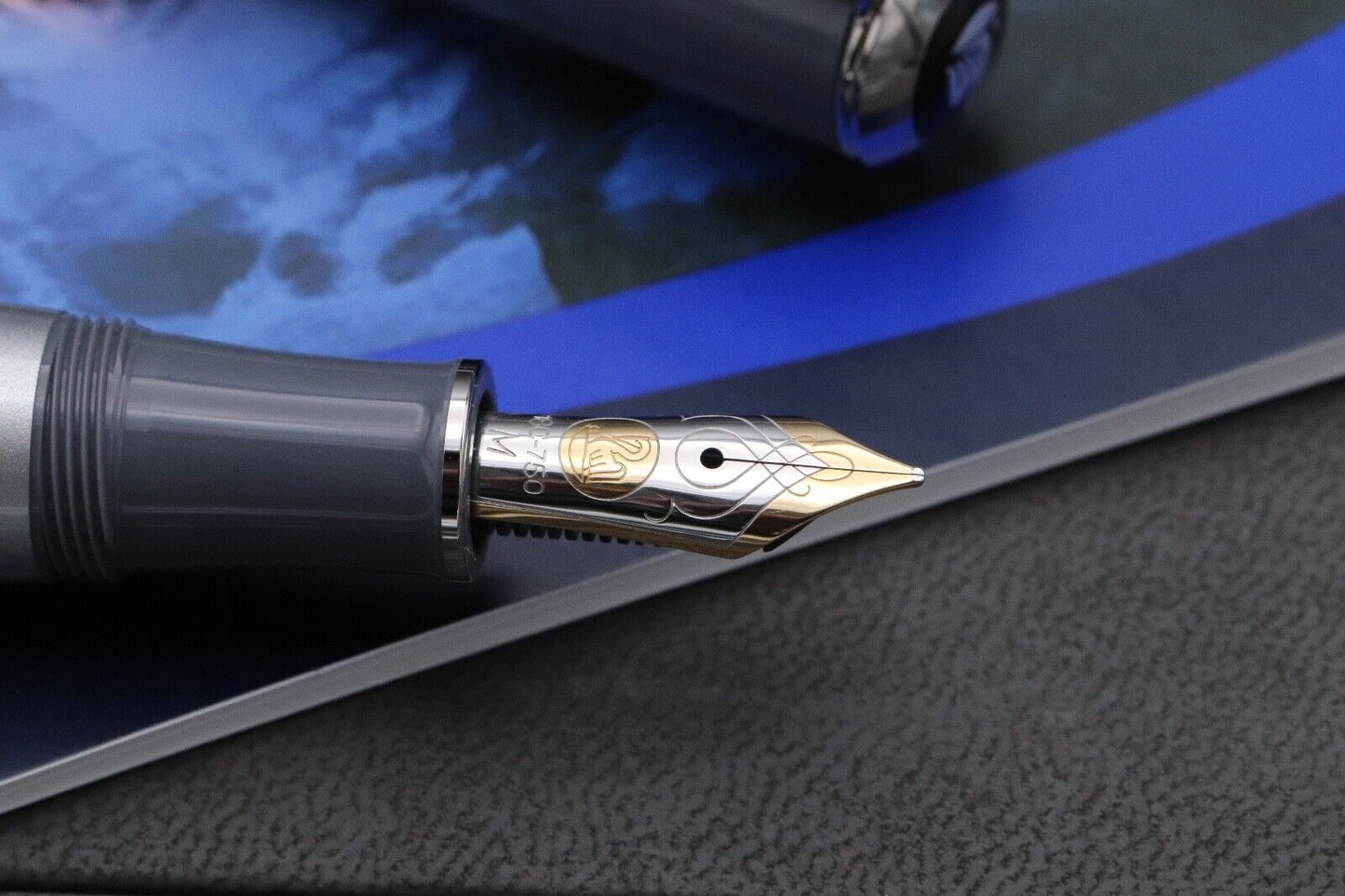Pelikan Souveran M640 Mount Everest Special Edition Fountain Pen – UNUSED image 2