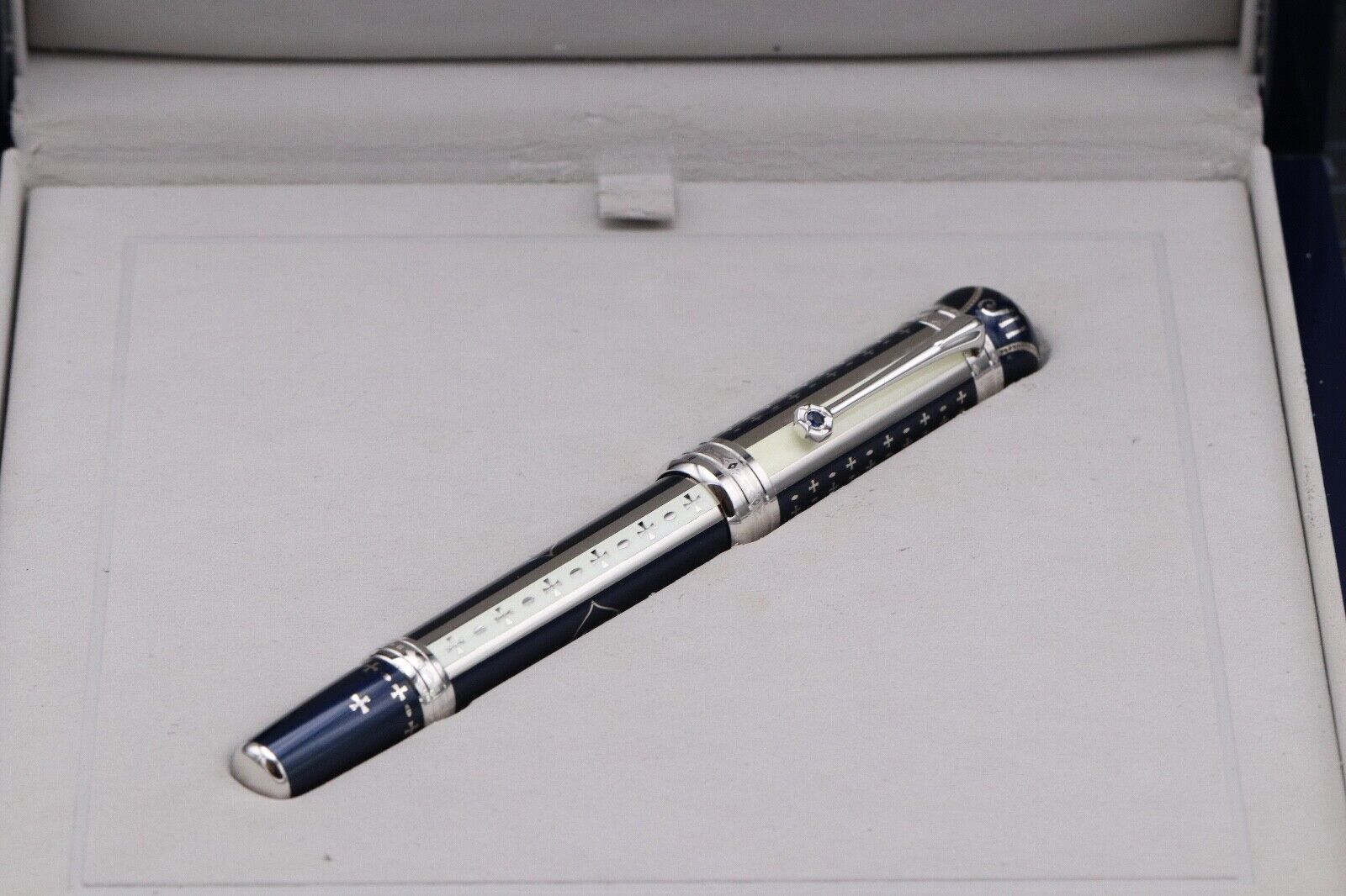 Montblanc Patron Of Art Joseph II 888 Fountain Pen – NEVER INKED image 17
