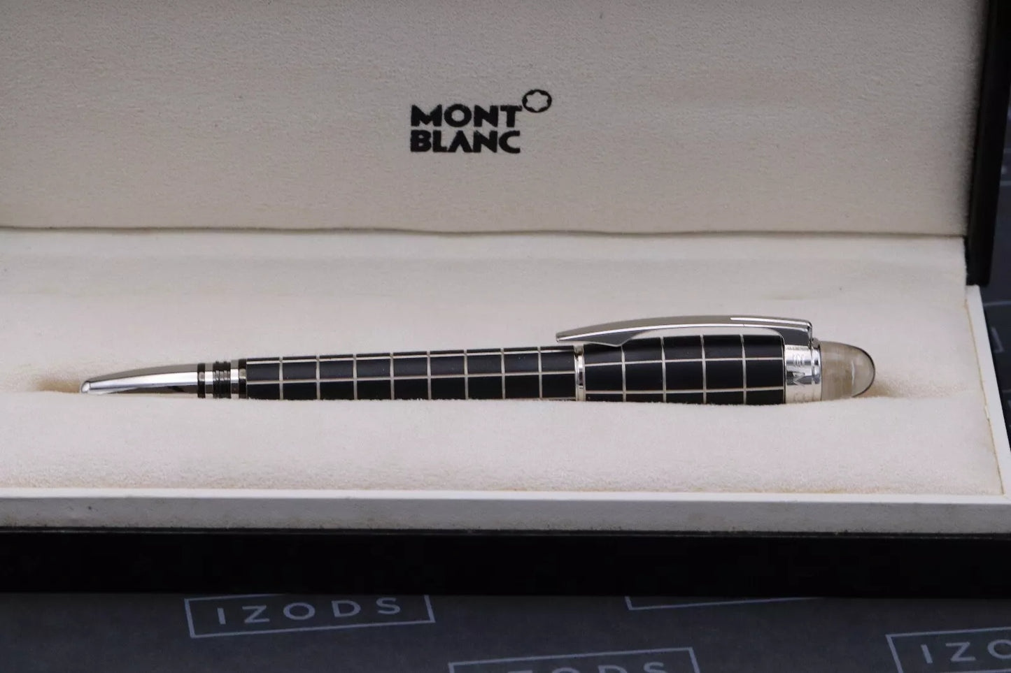 Montblanc Starwalker Rubber Platinum Rollerball / Fineliner Pen image 6