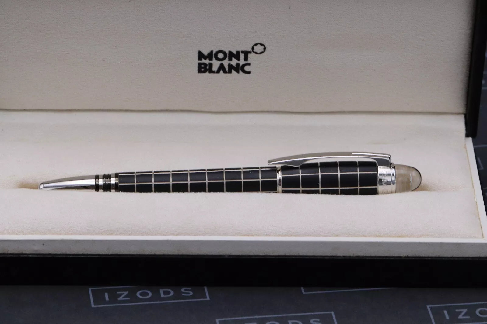 Montblanc Starwalker Rubber Platinum Rollerball / Fineliner Pen image 6