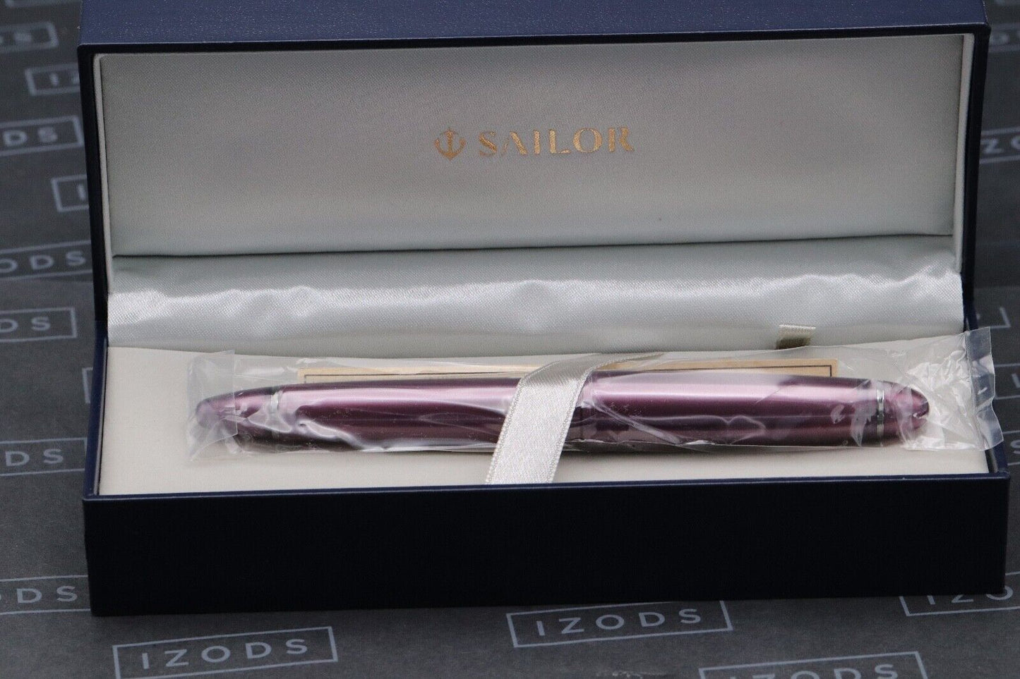 Sailor 1911 Ringless Metallic Simply Red Fountain Pen - Medium Nib - SEALED image 4
