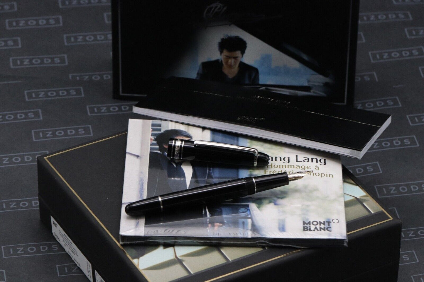 Montblanc Meisterstuck Chopin Classique 'Lang Lang' Platinum Line Fountain Pen image 0