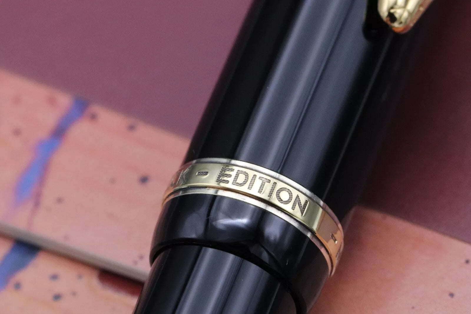 Montblanc Writers Edition Agatha Christie Vermeil Fountain Pen - UNUSED image 8