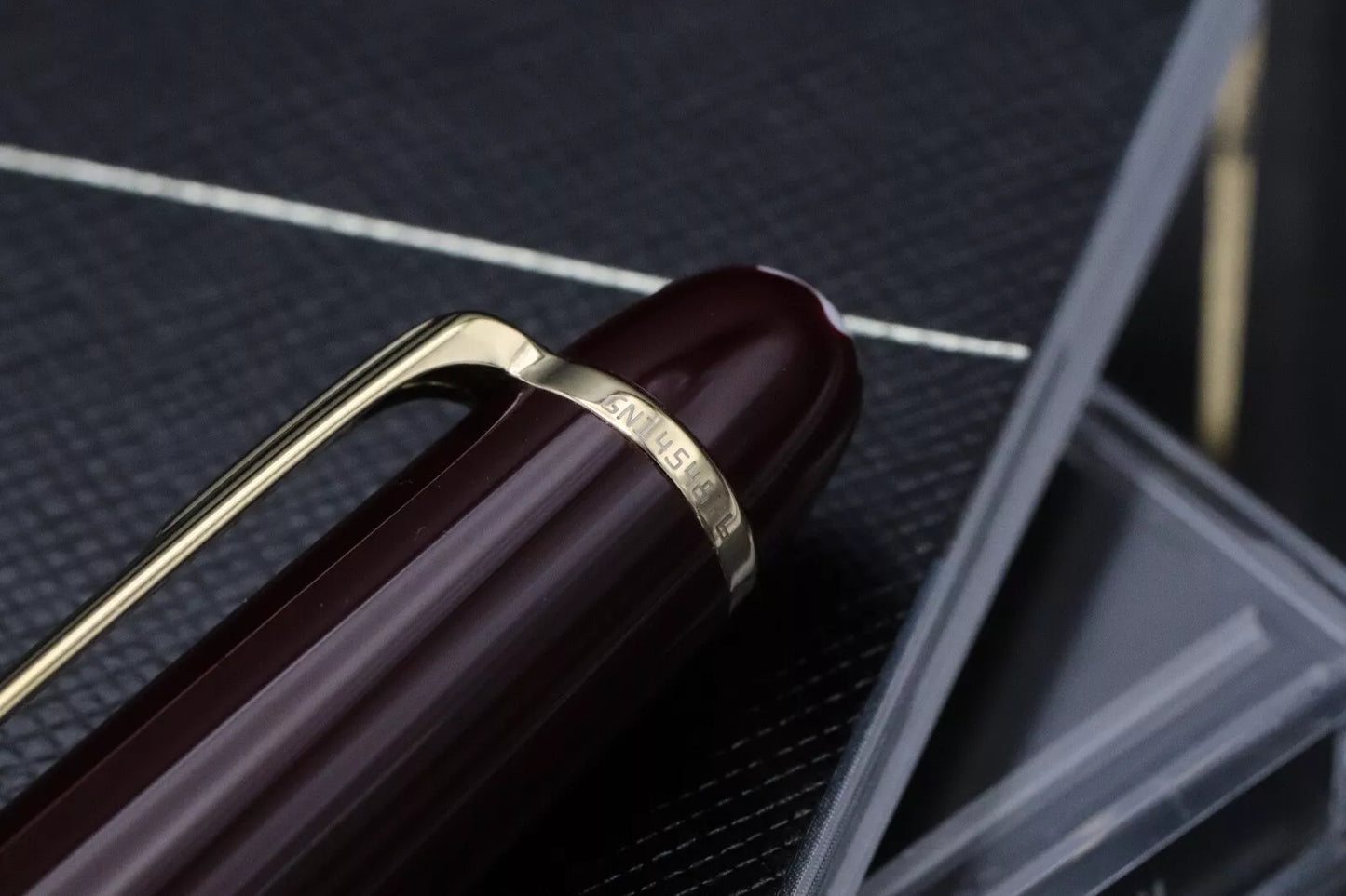 Montblanc Meisterstuck 145 Classique Bordeaux Fountain Pen - UNUSED - Fine Nib image 6