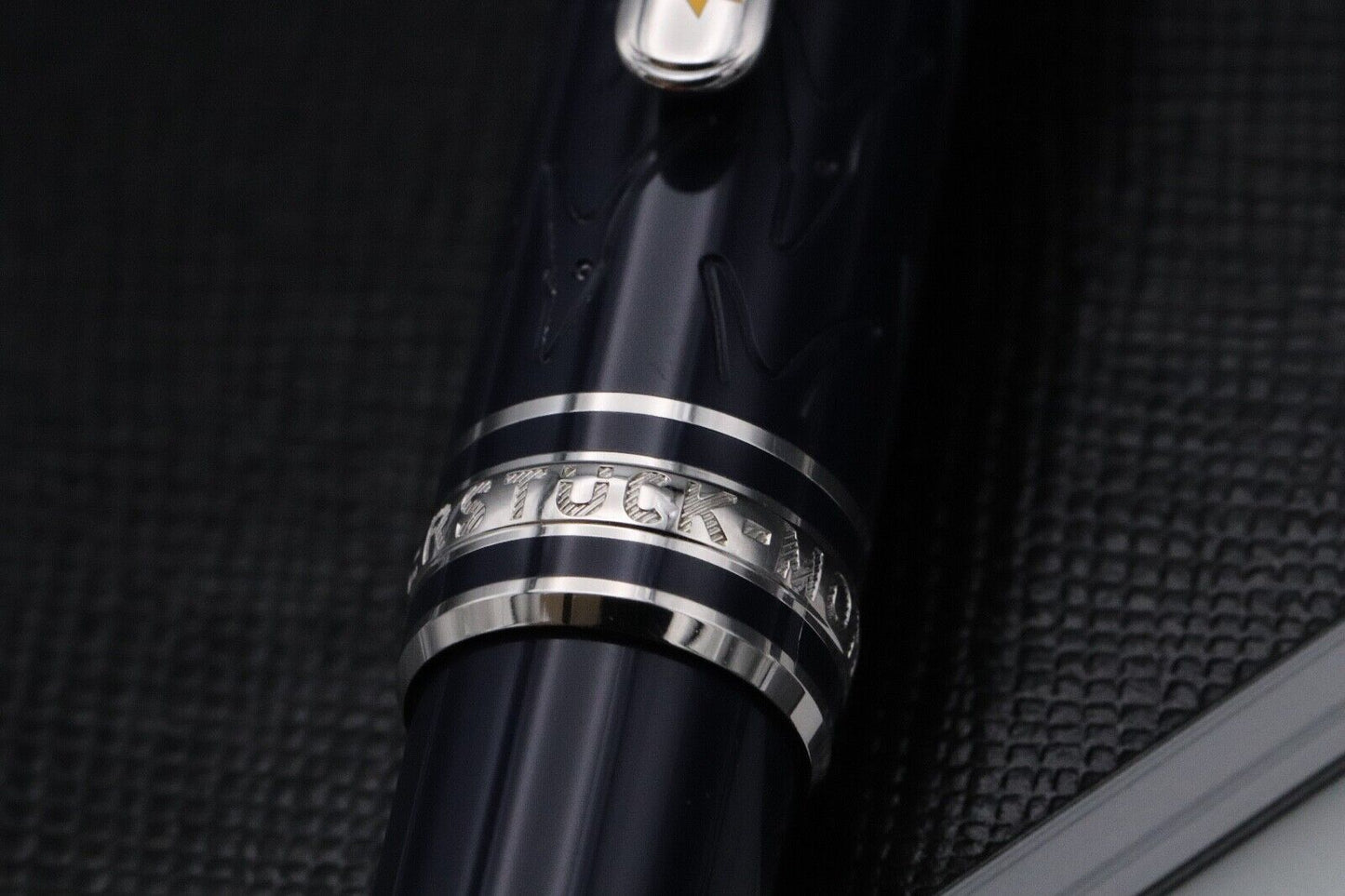 Montblanc Meisterstuck 164 Classique Le Petit Prince Ballpoint Pen image 2