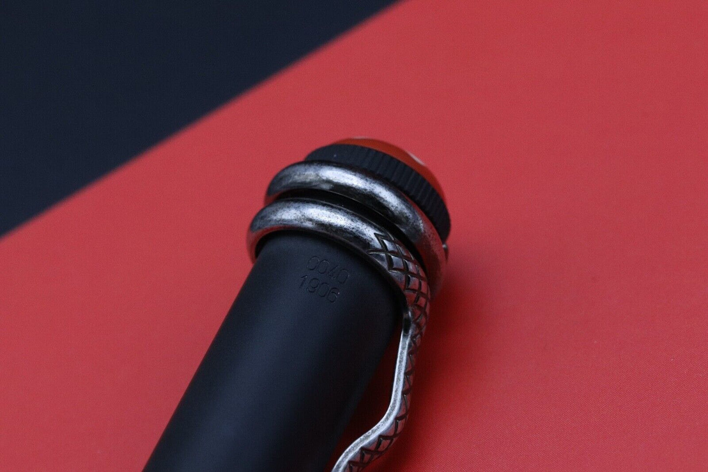 Montblanc Heritage Rouge et Noir Ebonite LE1906 Rollerball Pen - 0040 /1906 image 4