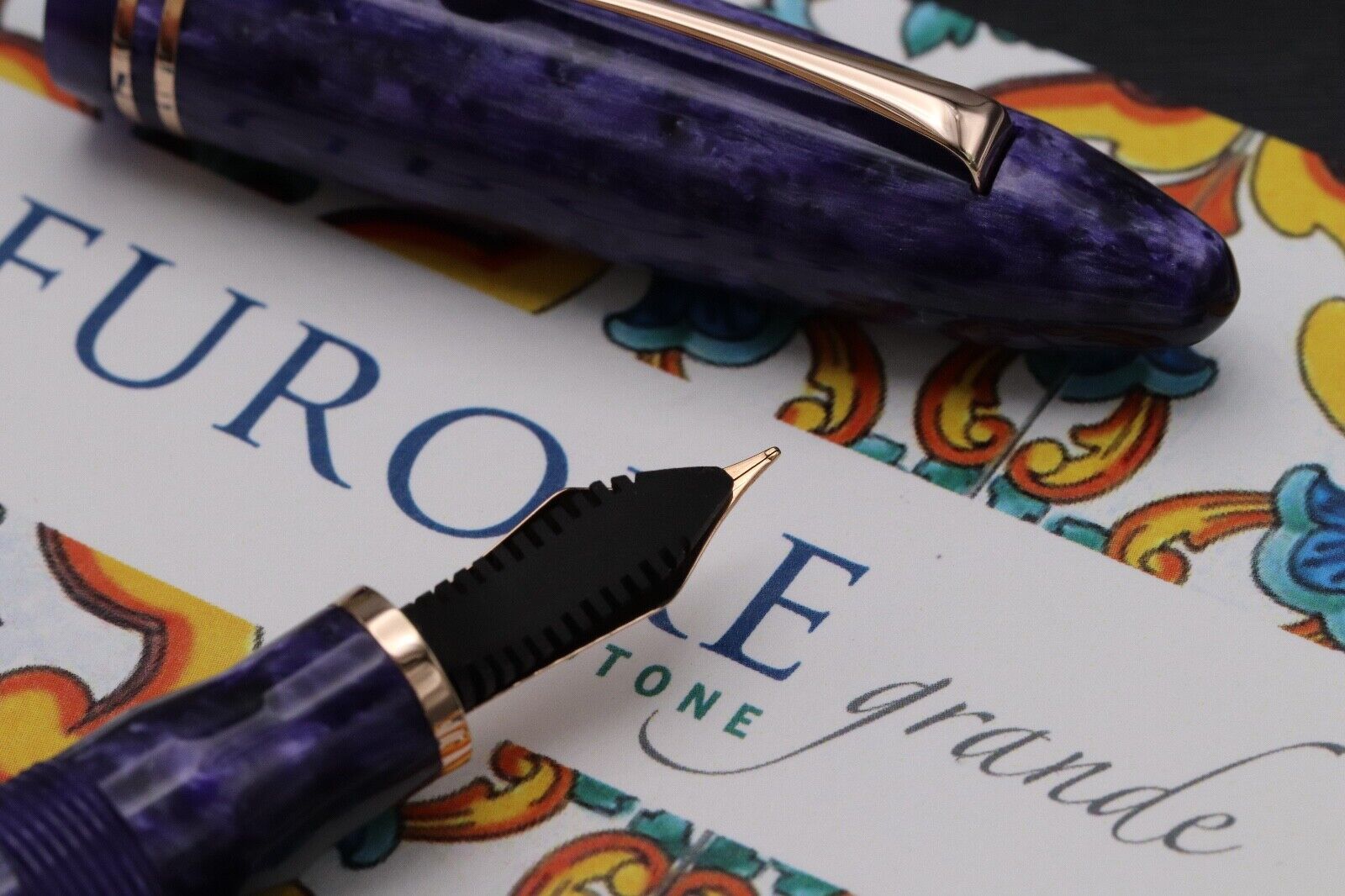 Leonardo Furore Grande Purple Red Gold Fountain Pen image 4