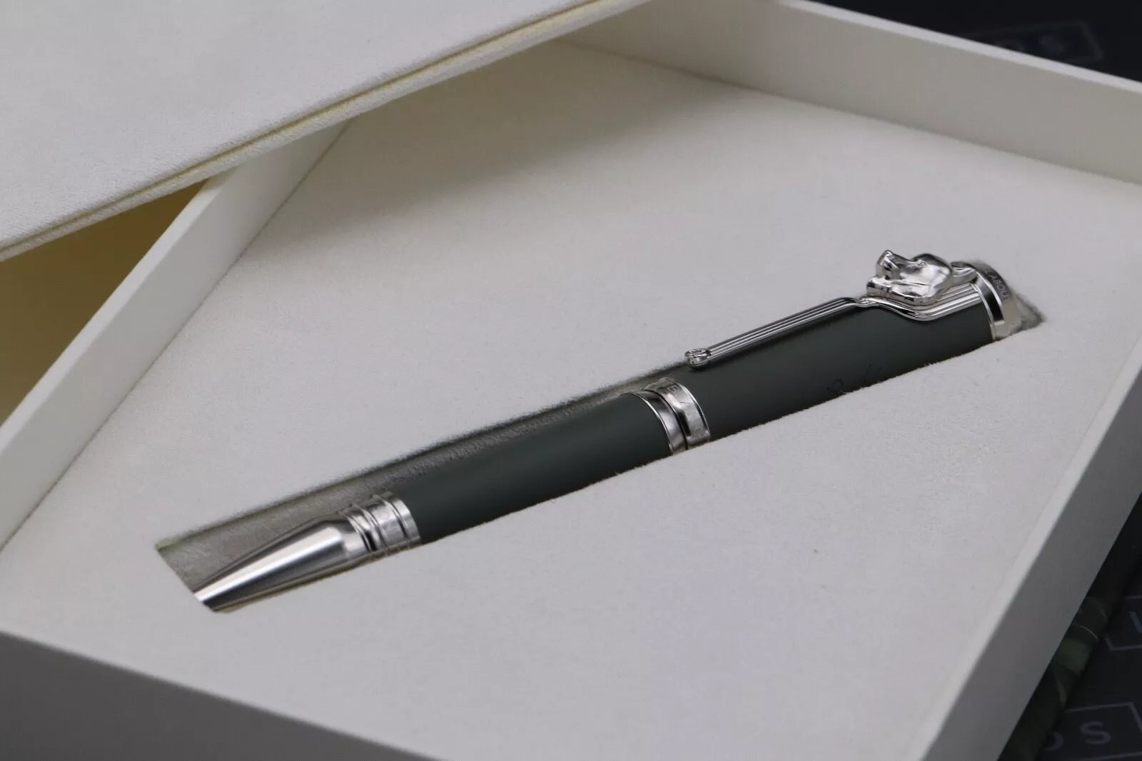 Montblanc Writers Edition Rudyard Kipling Fountain Pen – UNUSED image 9