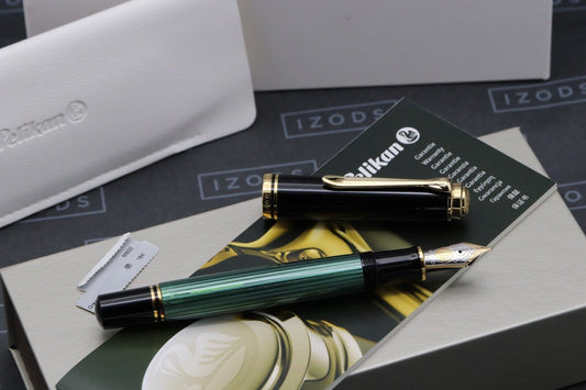 Pelikan Souveran M800 Green Black Fountain Pen - EF Nib image 1