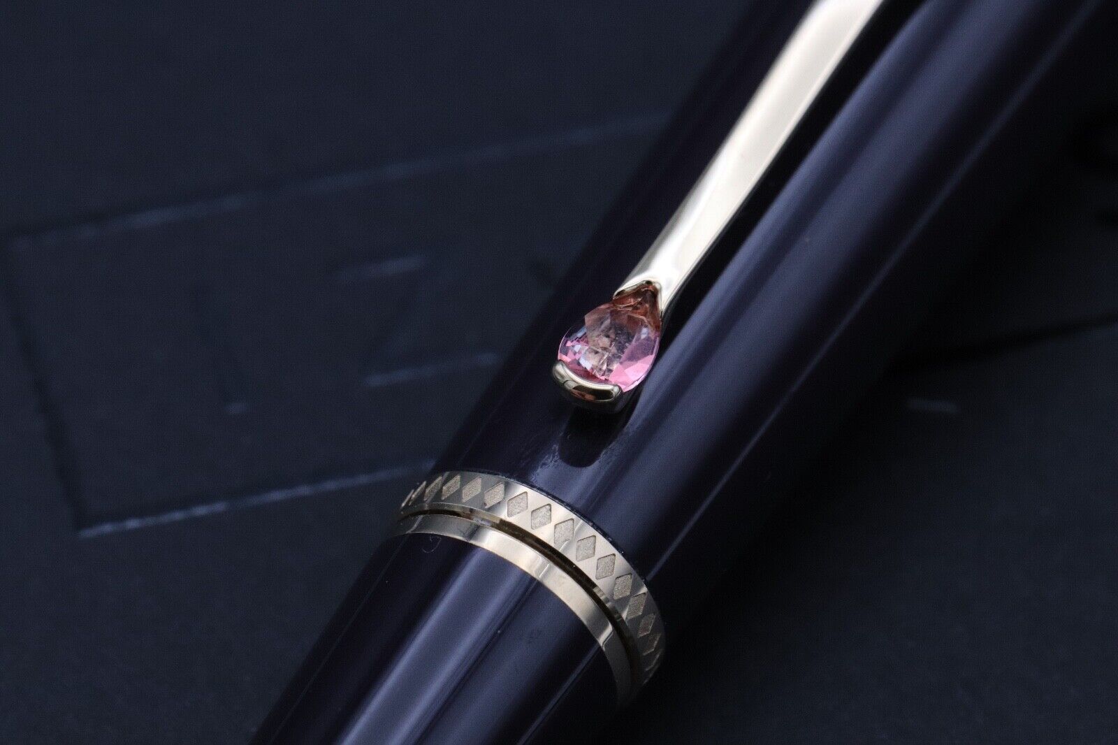 Montblanc Princesse Grace de Monaco Purple Ballpoint Pen image 2