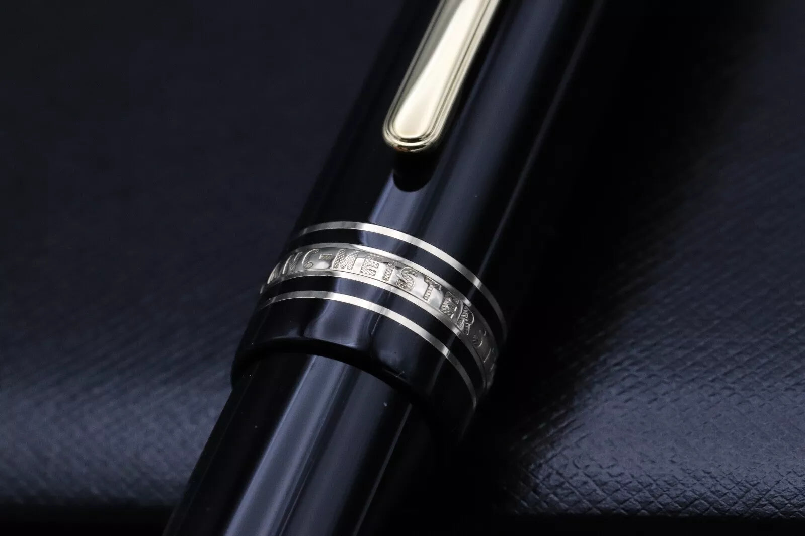 Montblanc Meisterstuck 149 Gold-Coated Fountain Pen - UNUSED image 5