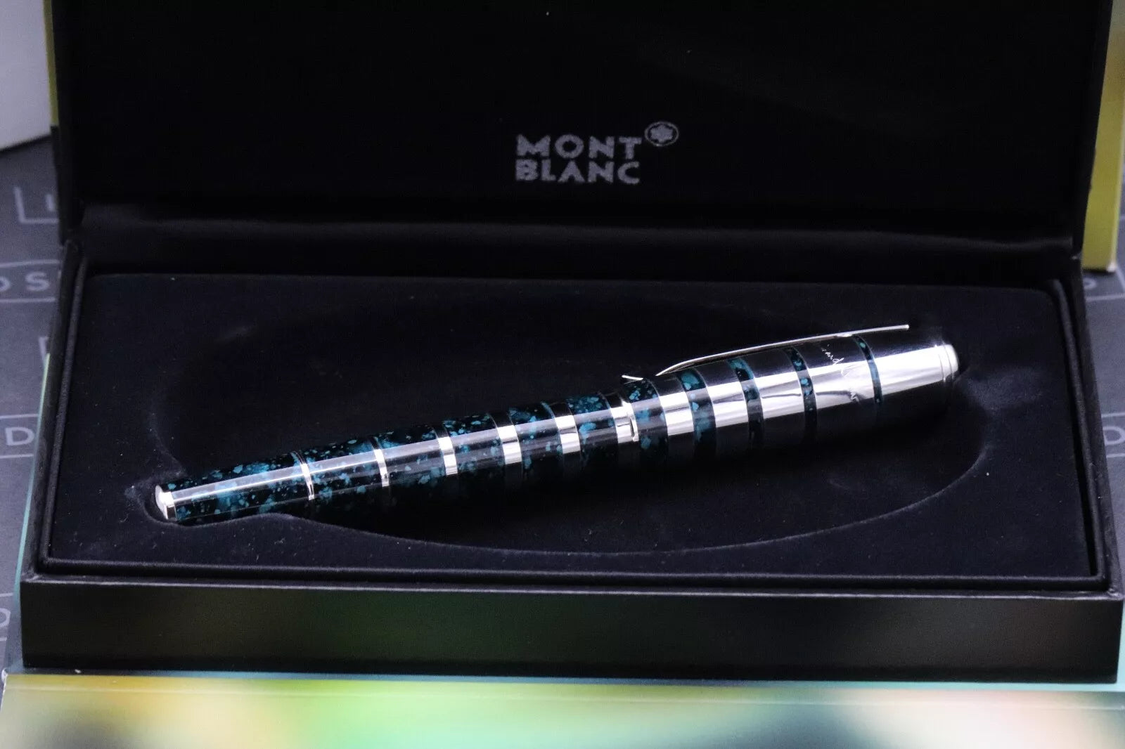 Montblanc Writers Edition George Bernard Shaw Fountain Pen – UNUSED image 9