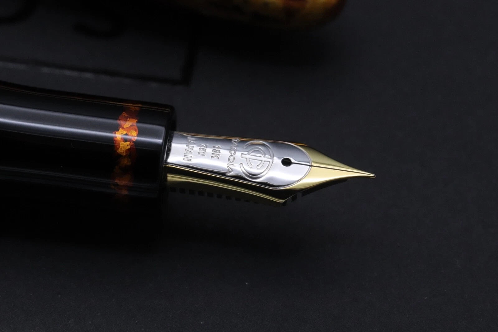 Taccia Miyabi Maki-e Amber Crystal Limited Edition Fountain Pen - 30/30 image 5