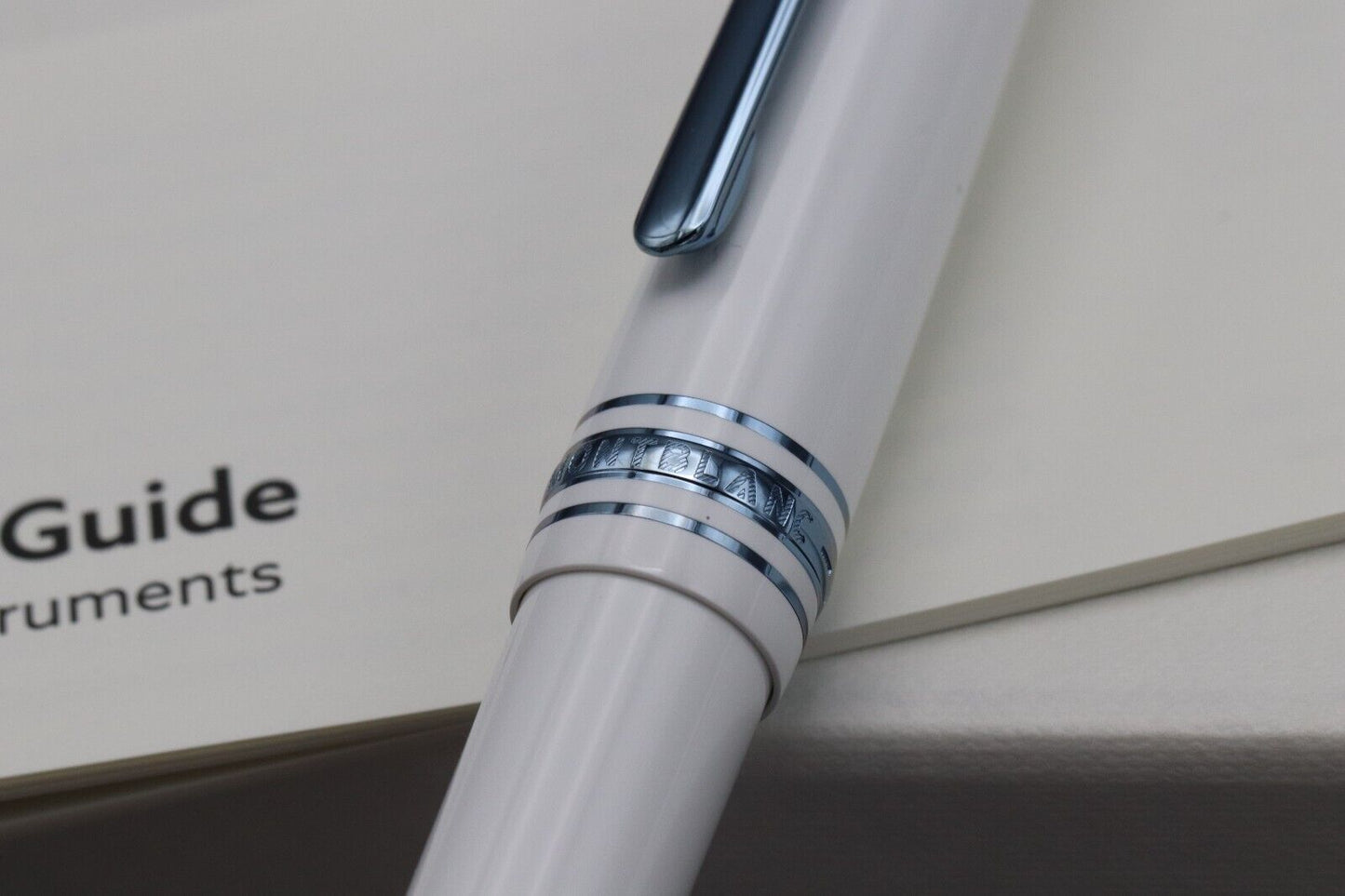 Montblanc Meisterstuck Classique Glacier White Fountain Pen - UNUSED image 4