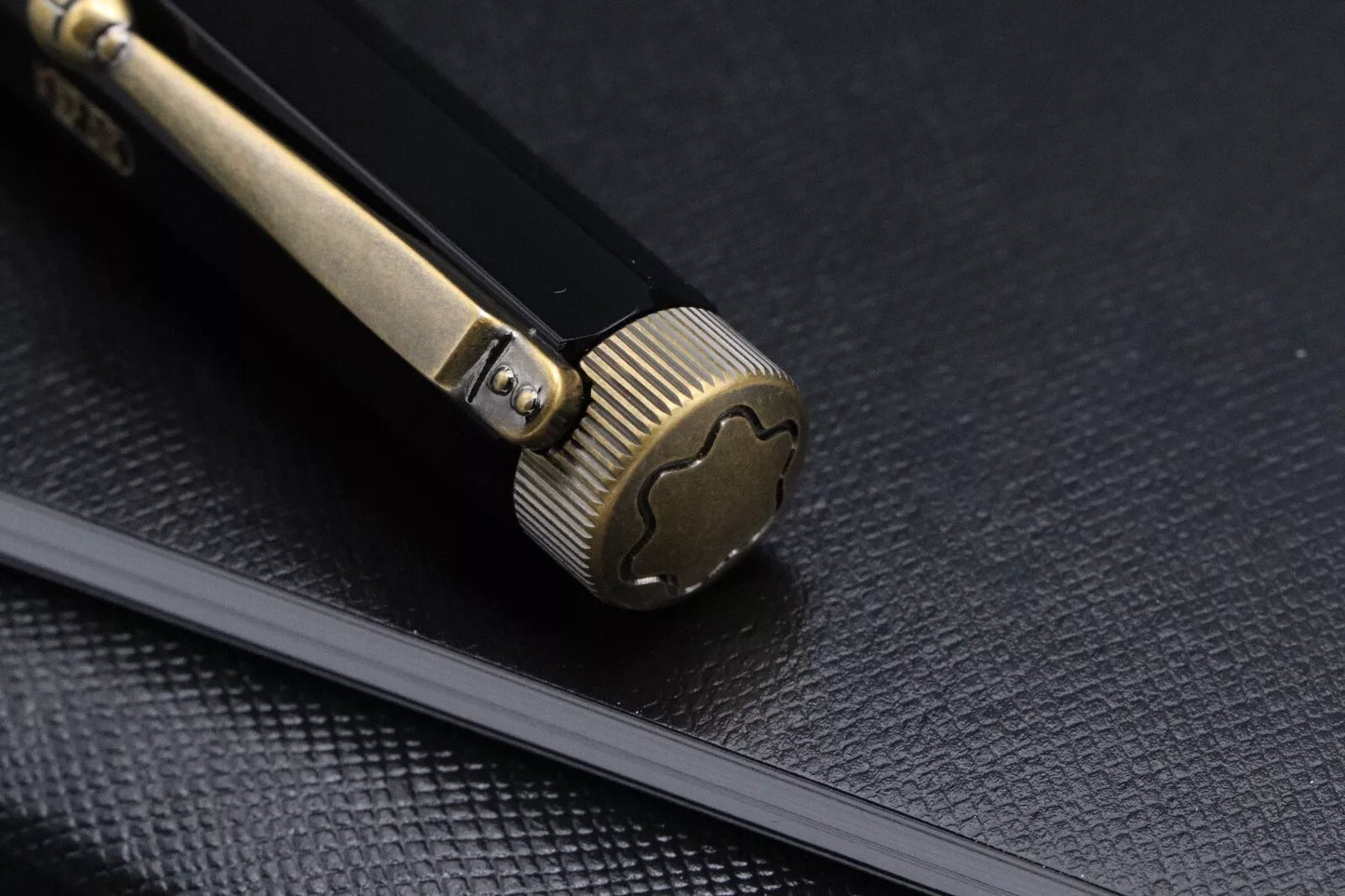 Montblanc Heritage Egyptomania Special Edition Black Fountain Pen image 8