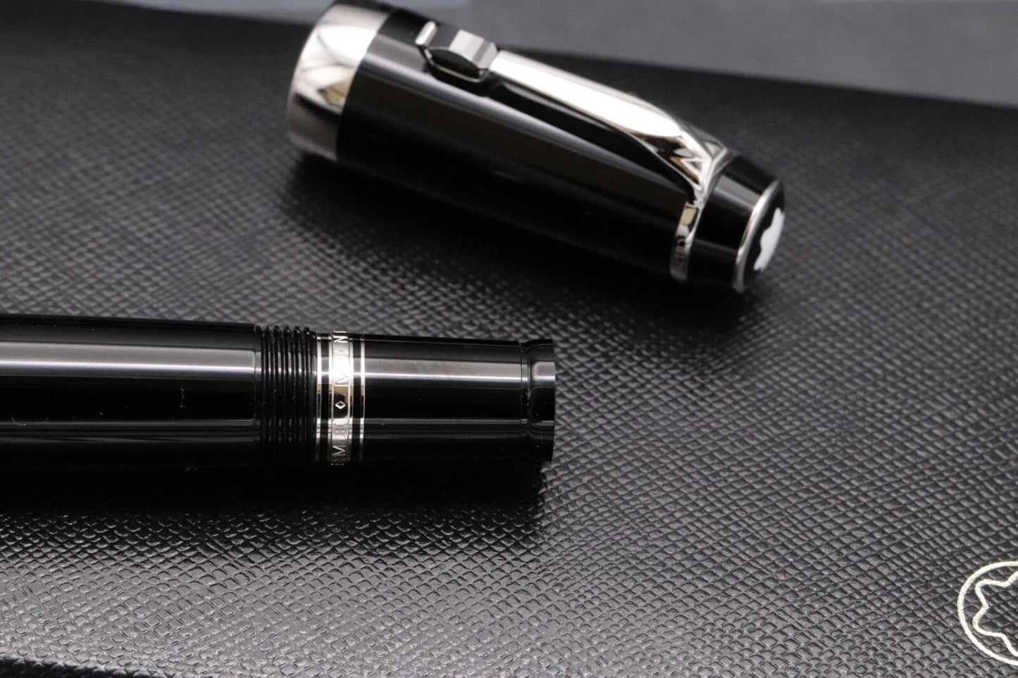 Montblanc Boheme Noir Fountain Pen - Broad Nib image 5