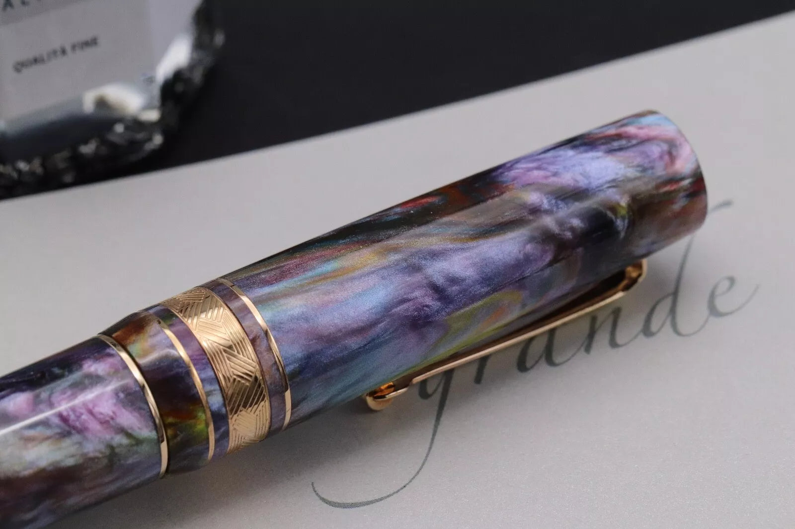 Leonardo Momento Zero Grande Red Gold Primary Manipulation 4 LE Fountain Pen image 5