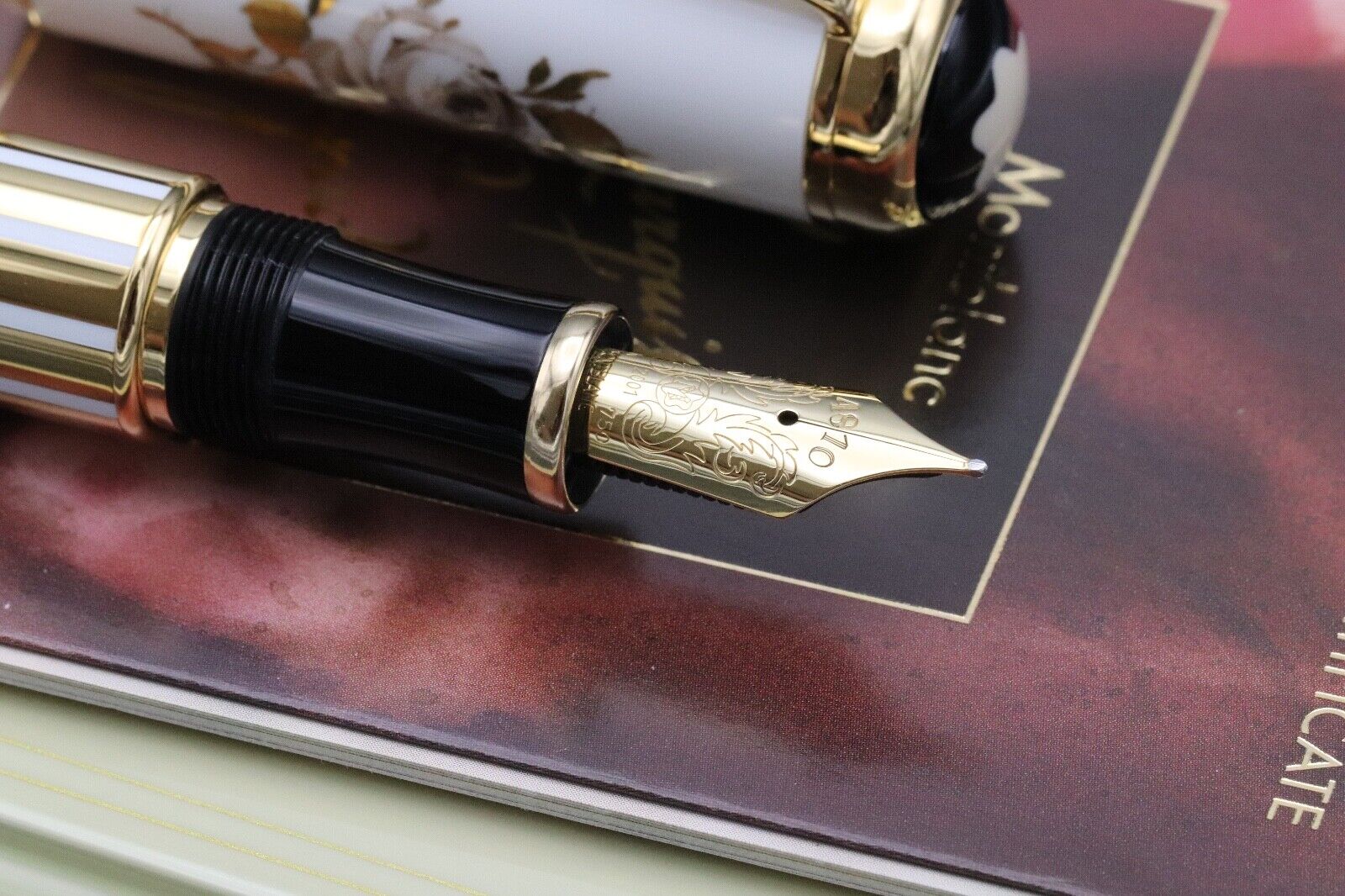 Montblanc Patron Of Art Marquis de Pompadour 4810 Fountain Pen - UNUSED image 2