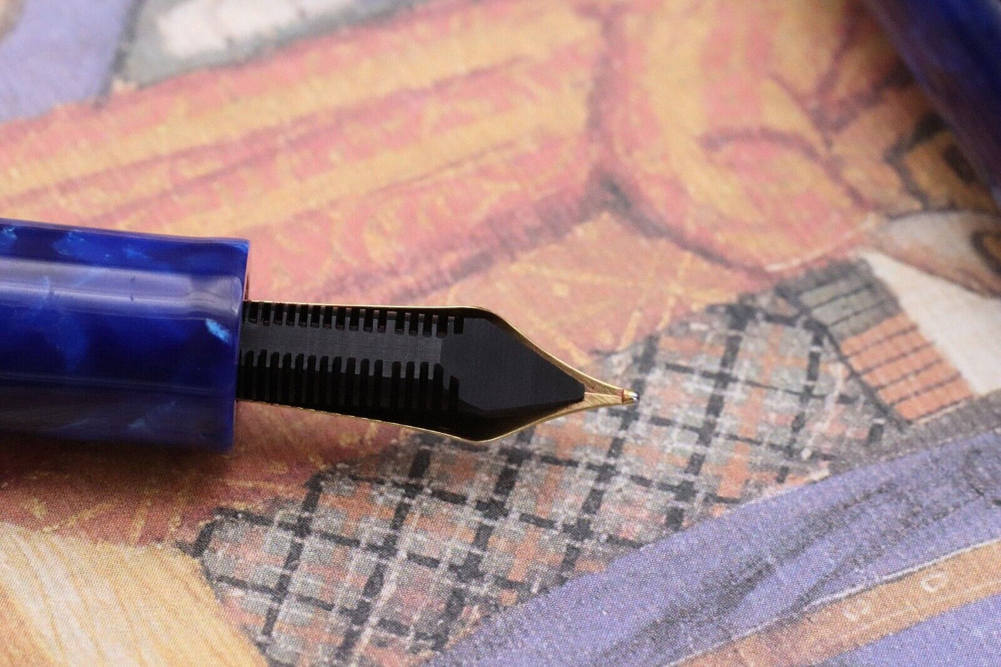 Delta Corona de Aragon Limited Edition Fountain Pen image 4