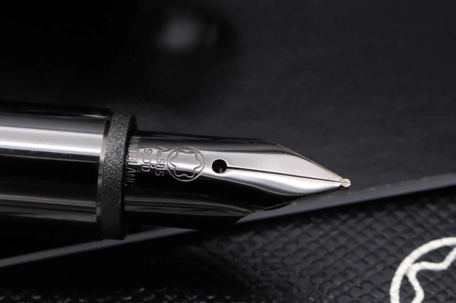 Montblanc Starwalker Black Ceramics Fountain Pen image 2
