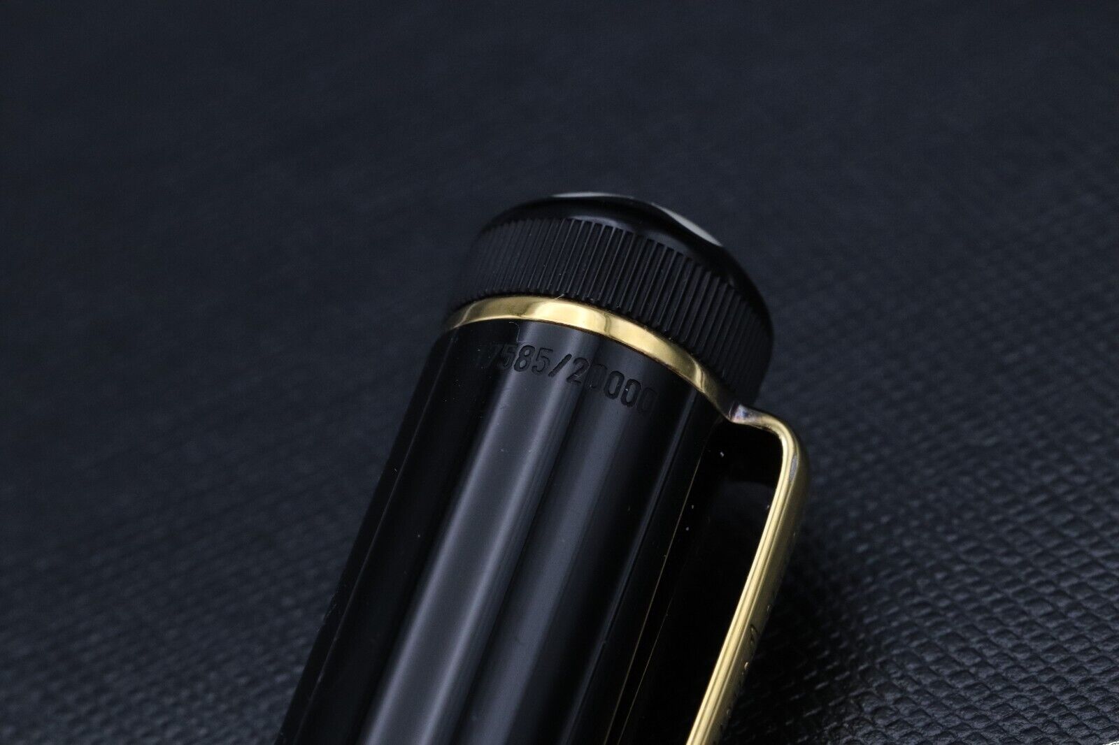Montblanc Writers Edition Oscar Wilde Fountain Pen image 6
