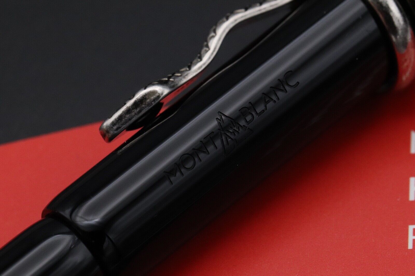 Montblanc Heritage Rouge et Noir Black SE Rollerball / Fineliner Pen - UNUSED image 4