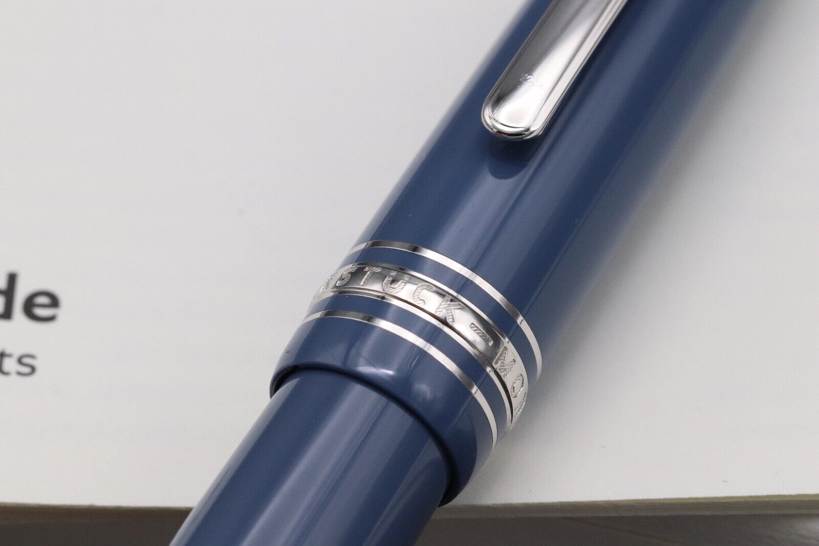 Montblanc Meisterstuck 146 LeGrand Glacier Fountain Pen image 4
