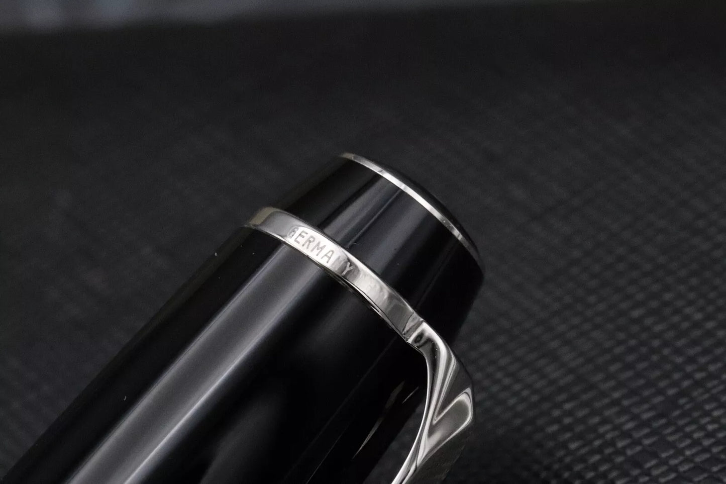 Montblanc Boheme XL Platinum Line No Stone Fountain Pen - Fine Nib image 6