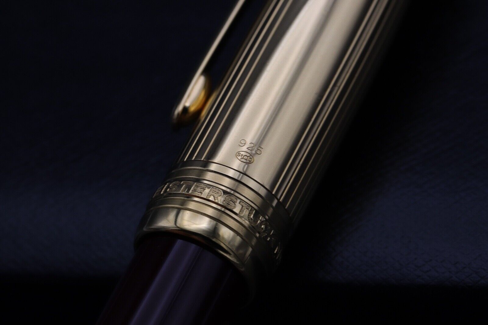Montblanc Meisterstuck 146 LeGrand Bordeaux Vermeil Fountain Pen - UNUSED image 4