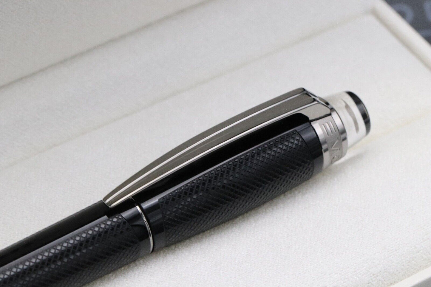 Montblanc Starwalker Extreme Rollerball / Fineliner Pen - UNUSED image 4