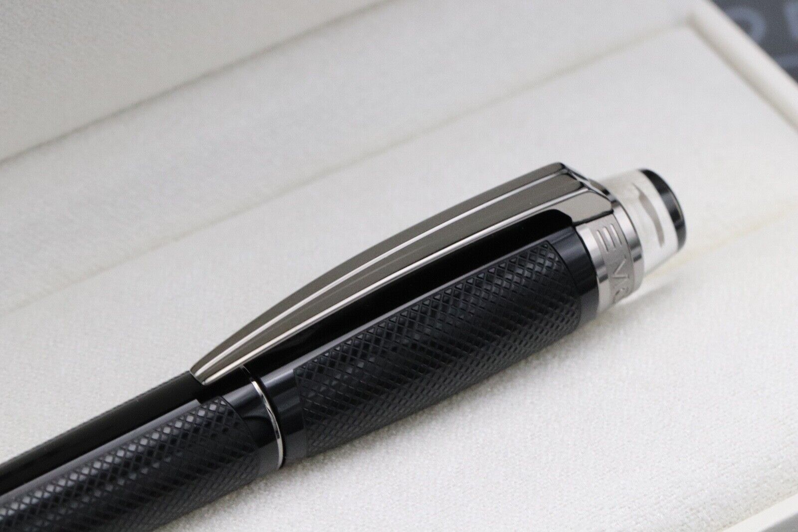 Montblanc Starwalker Extreme Rollerball / Fineliner Pen - UNUSED image 4